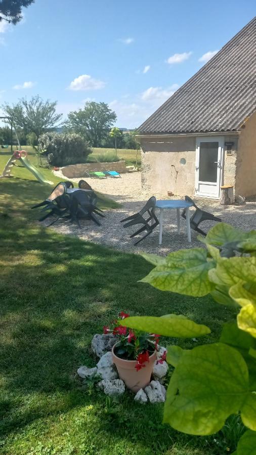 Апартаменти Le Calme A La Campagne Besson Екстер'єр фото